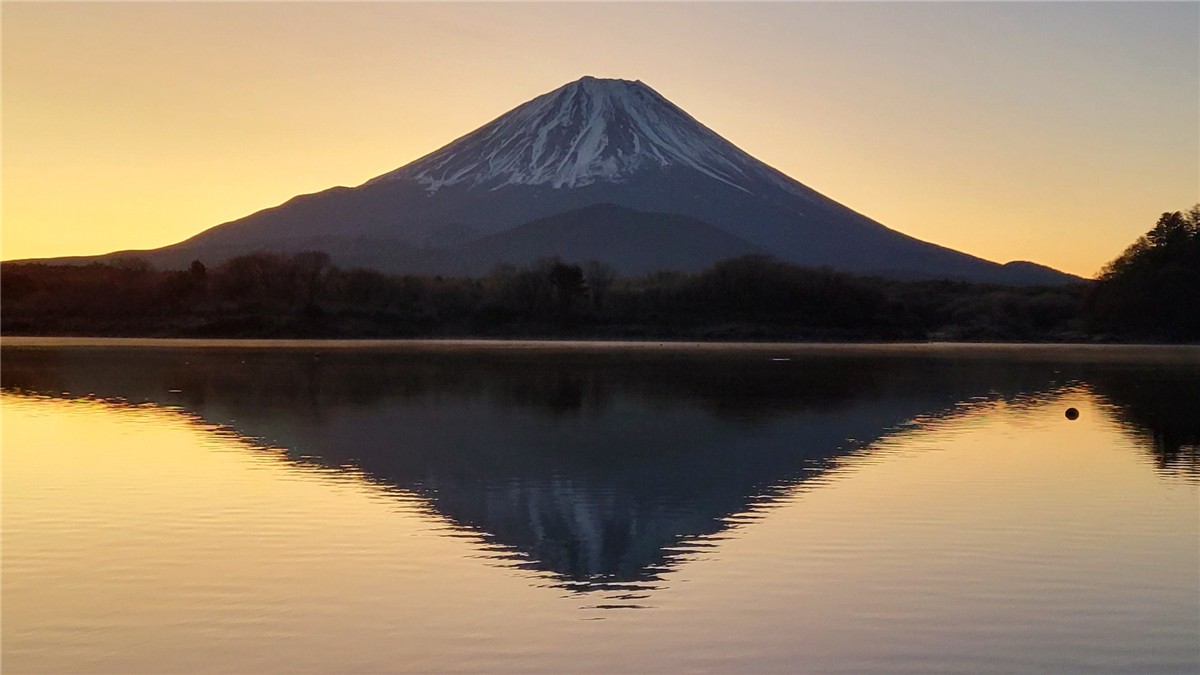 精進湖